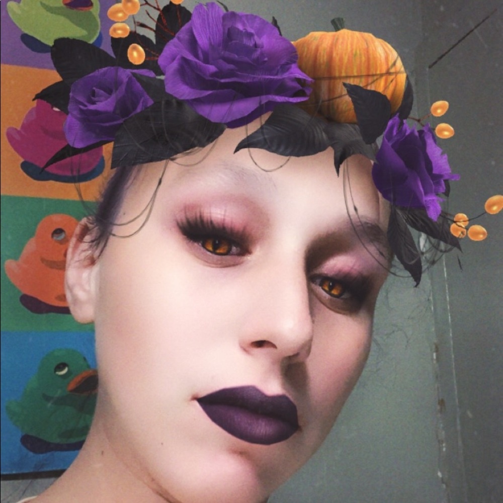 Meet your Posher, Aurea